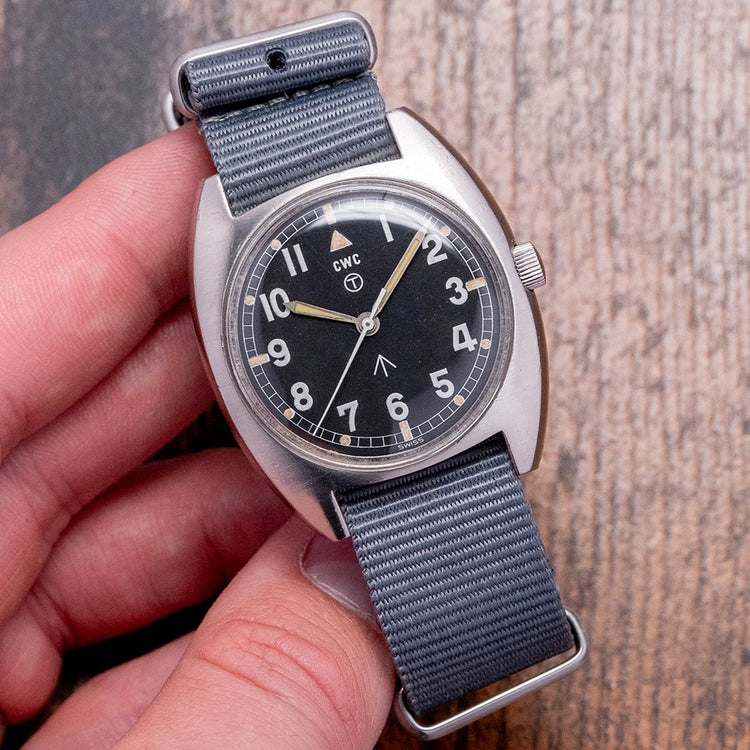 "1975" CWC W10 Military / Hamilton Case 35mm