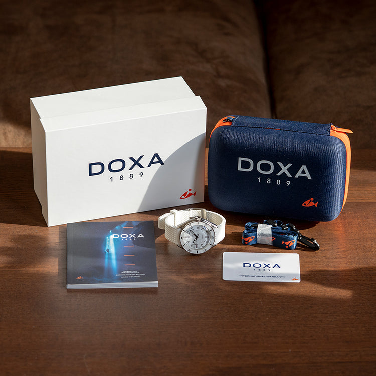 2021 Doxa Sub 200 White Pearl 42mm 799.10.011.23