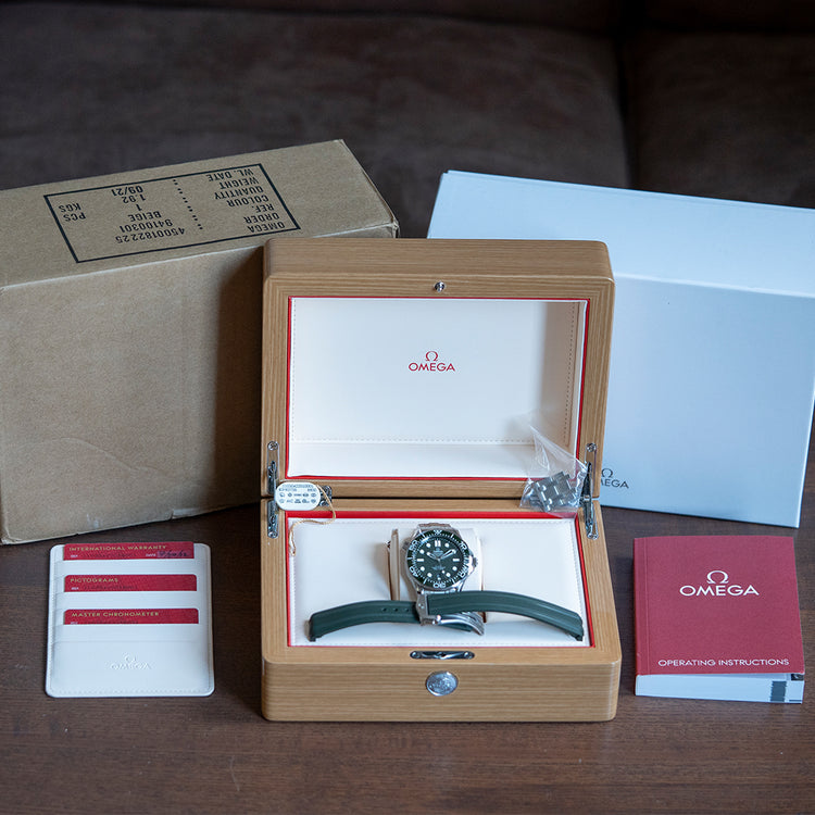 2022 Omega Seamaster 300M Green Bracelet & Rubber 210.30.42.20.01.001