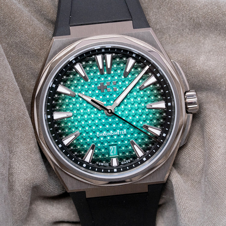 2025 Christopher Ward Twelve Ti Aurora Green 40mm on Rubber