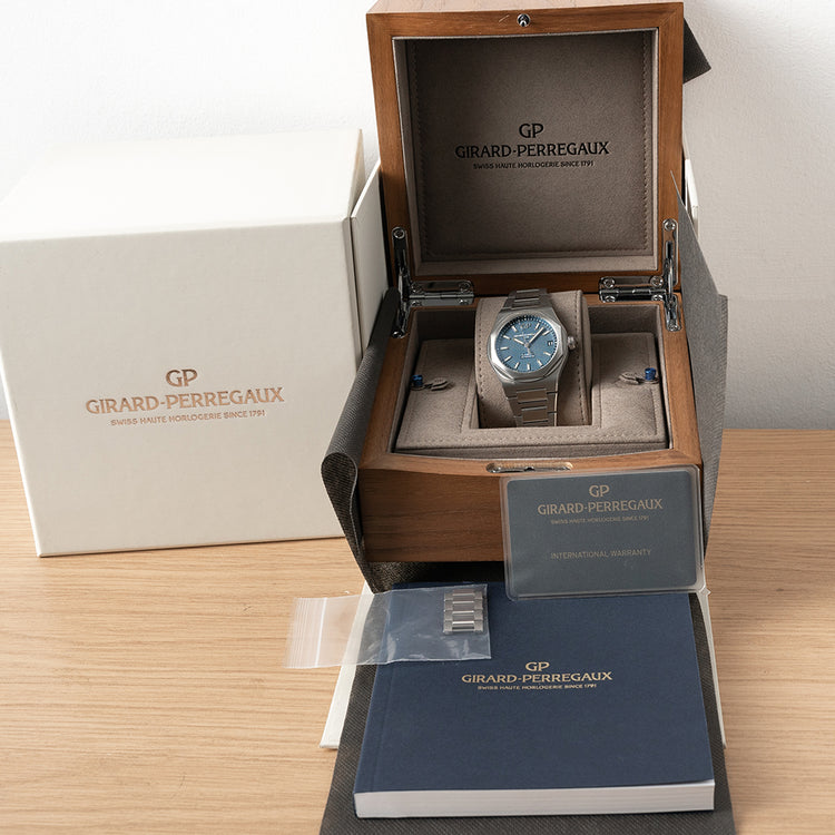 2018 Girard Perregaux Laureato 42 Blue Auto 81010-11-431-11A