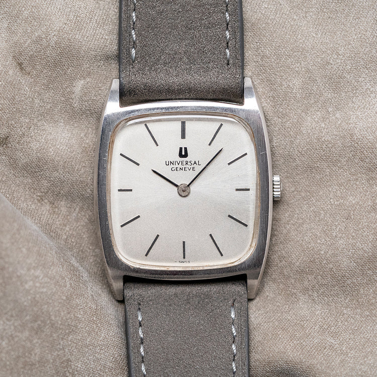 1967 Universal Geneve 'Tank' Manual 28x35mm 842114