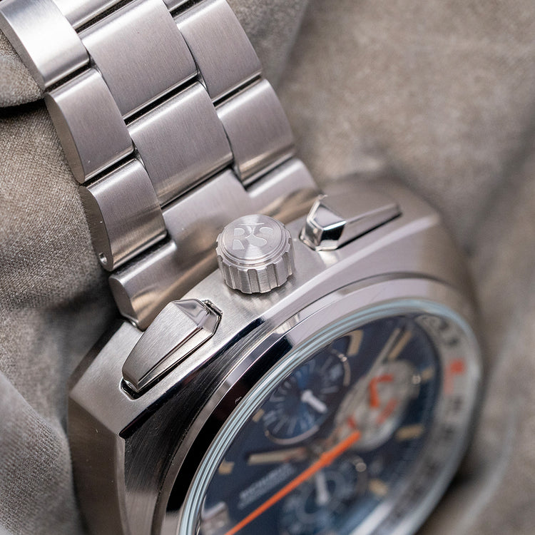 2025 Richurus Bullhead Chrono Quartz Blue on Bracelet 43.5mm