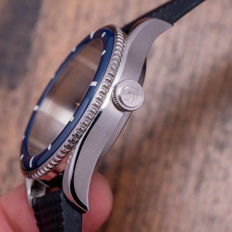 2023 Evant Tropic Diver 39 Royal Blue Automatic