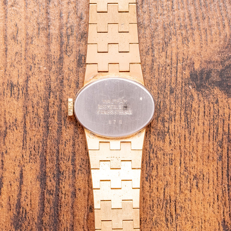 1970s Waltham "Incabloc 17" Bark Finish Bracelet 22.5mm