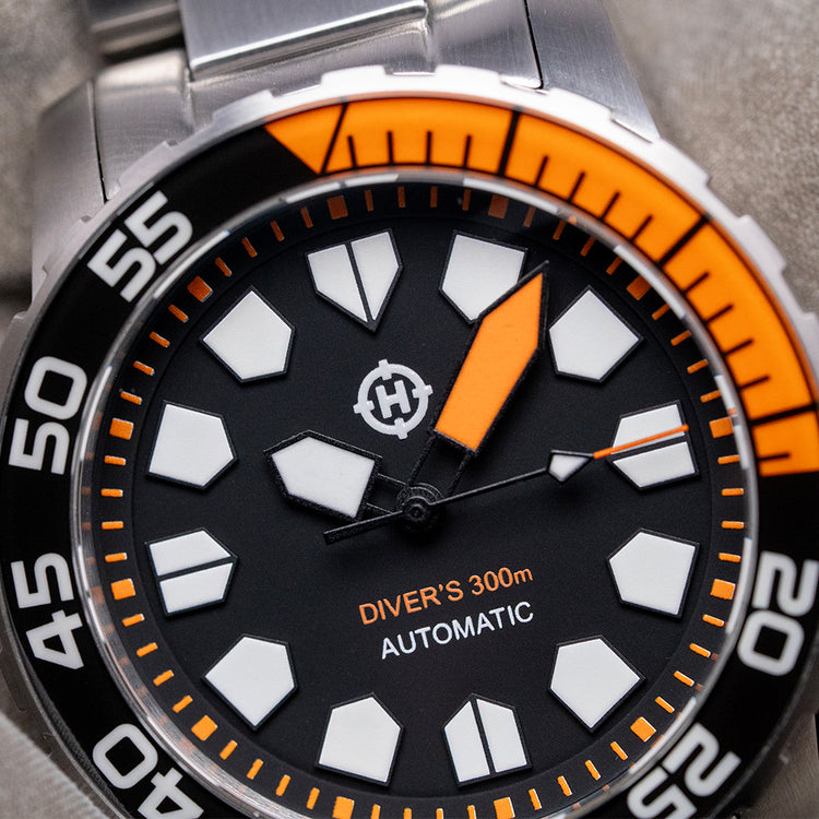 2023 Helm Khuraburi Automatic Black 300M Diver 43mm
