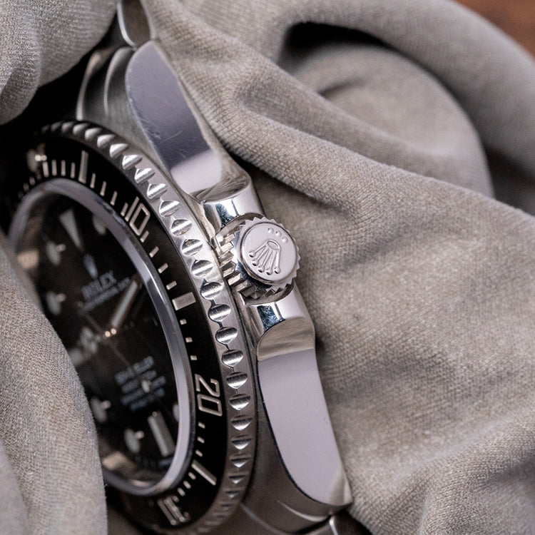 2016 Rolex Sea-Dweller 4000 40mm on Bracelet 116600