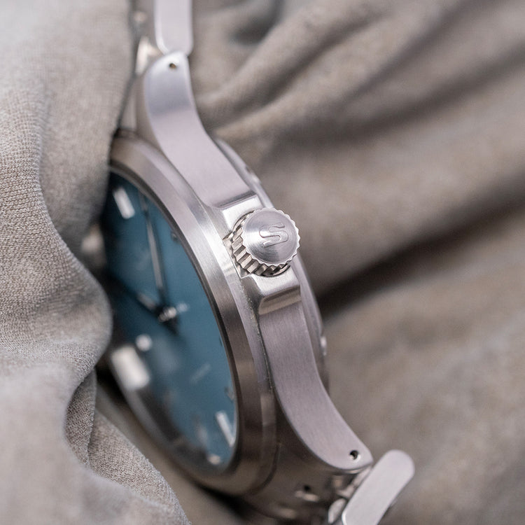 2022 Sinn 556 Aquamarine Blue Limited Edition 38.5mm 556.0115