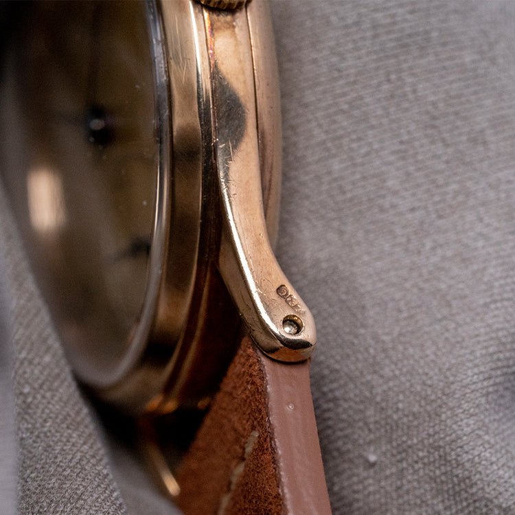 1947 Omega 9ct Gold Cal. 30T2 "Lemon Dial" 33mm