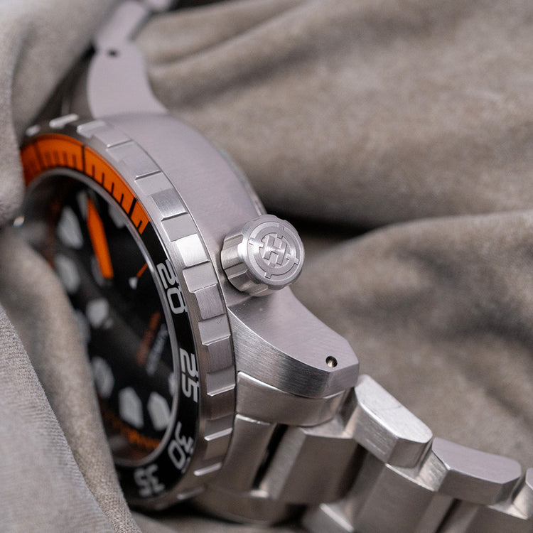 2023 Helm Khuraburi Automatic Black 300M Diver 43mm