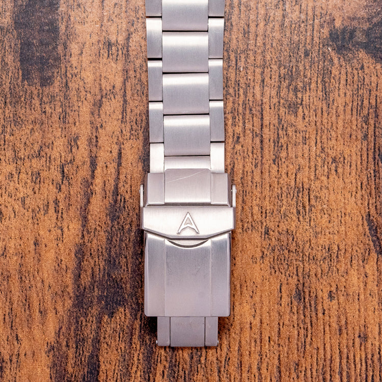 2022 Farer Aqua Compressor Endeavour Titanium on Bracelet