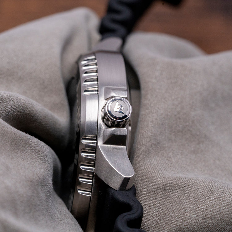 2025 Citizen Eco-Drive Green Dial Black Bezel 44mm BN1054-01X