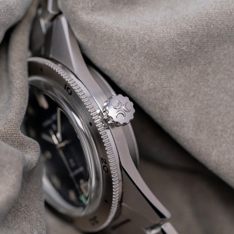 2020s Halios Fairwind Slate Grey Steel Bezel Auto 39mm