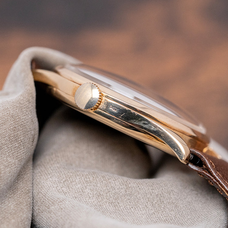 1947 Omega 9ct Gold Dennison Case 33mm Cal. 30T2 219370