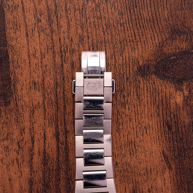 2018 Girard Perregaux Laureato 42 Blue Auto 81010-11-431-11A