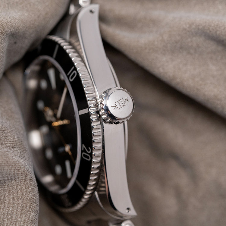 2010 MKII Kingston Limited Edition Auto Diver "Plank Kit" 39mm