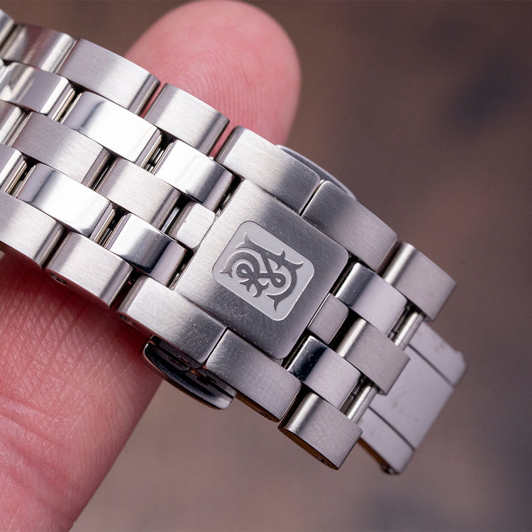 2023 Fears Christopher Ward Alliance 01 Jump Hour Red Dial