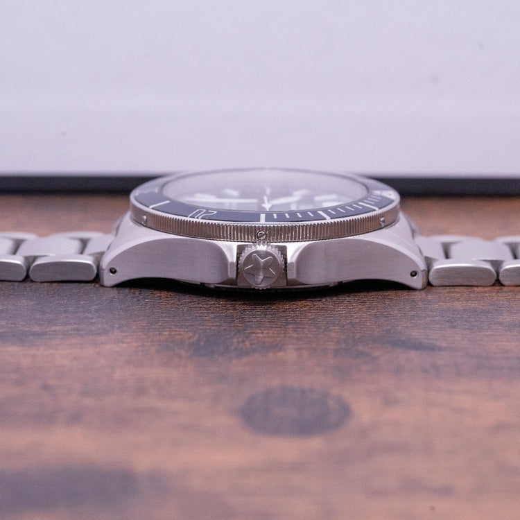 2023 Tourby Lawless Blue 40mm Diver on Bracelet 6220.2