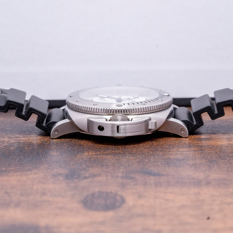 2024 Panerai Submersible Bianco 42mm Auto PAM02223