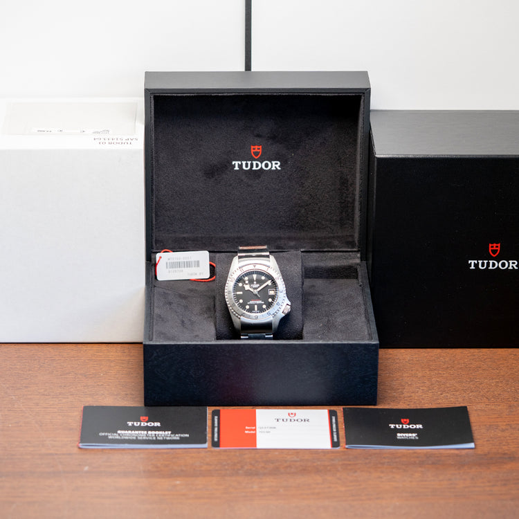 2020 Tudor Black Bay P01 42mm Automatic on Strap 70150