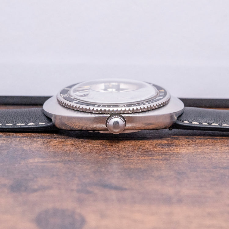 1970s Mondaine Oval Skin Diver Automatic Bakelite Bezel 38mm