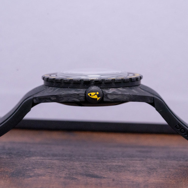 2022 Doxa SUB 300 Sharkhunter Carbon Aqua Lung Yellow