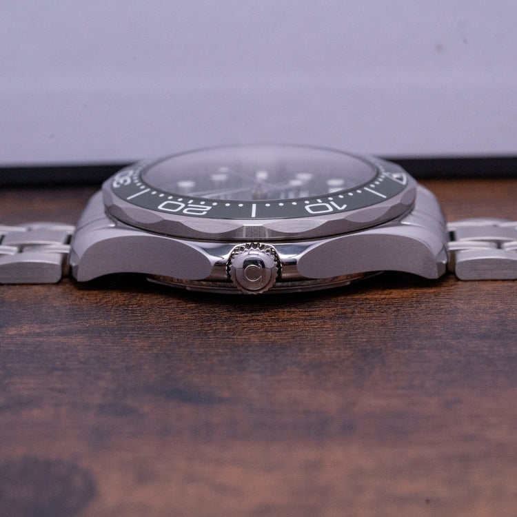 2022 Omega Seamaster 300M Green Bracelet & Rubber 210.30.42.20.01.001
