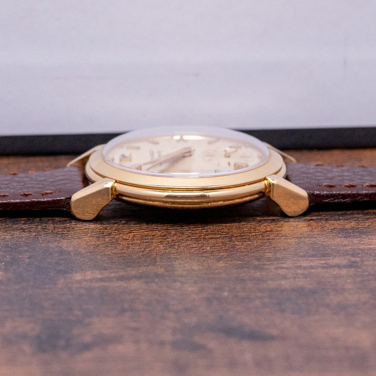 1950s Movado 18ct Gold "Calatrava" Bumper Automatic 32mm