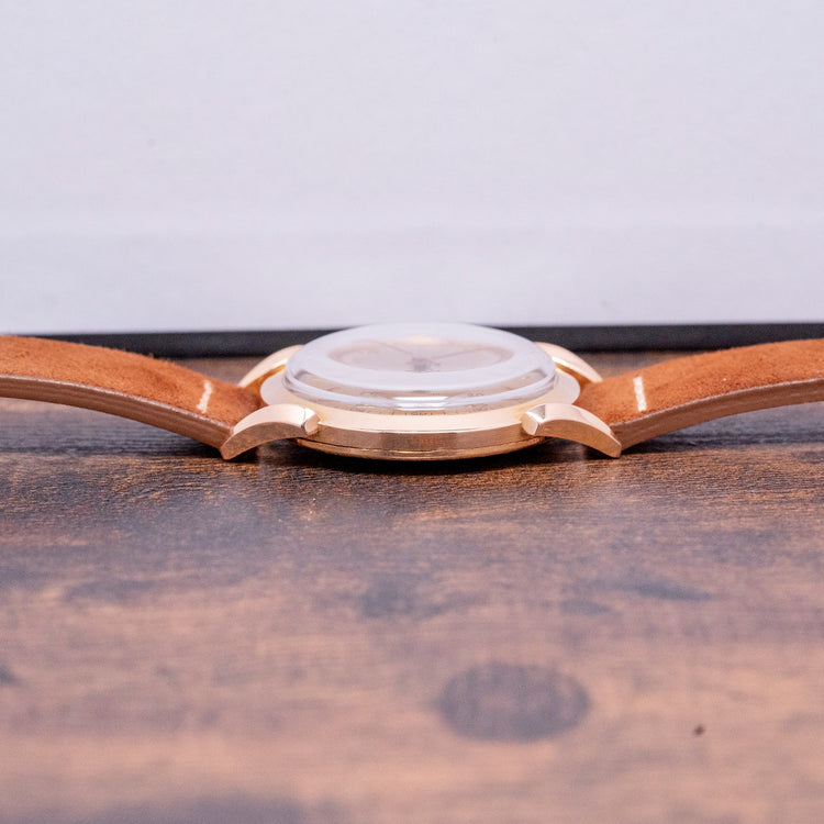 1950s Fleuron 18ct Rose Gold Bombe Lugs 35mm Manual