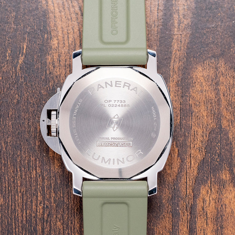 2025 Panerai Luminor Base Logo White 44mm PAM01087