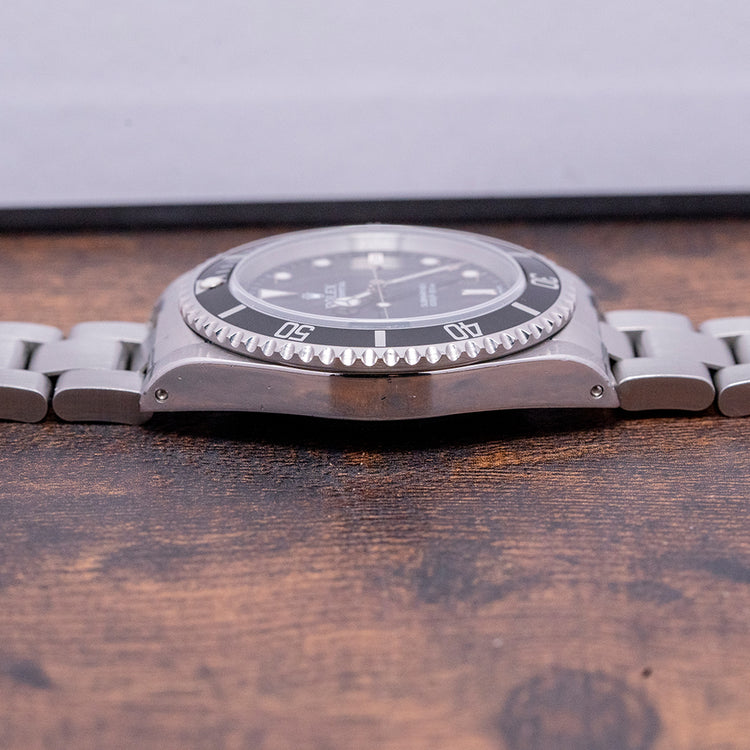 2000 Rolex Submariner No-Date Black "2-Liner" 40mm 14060M