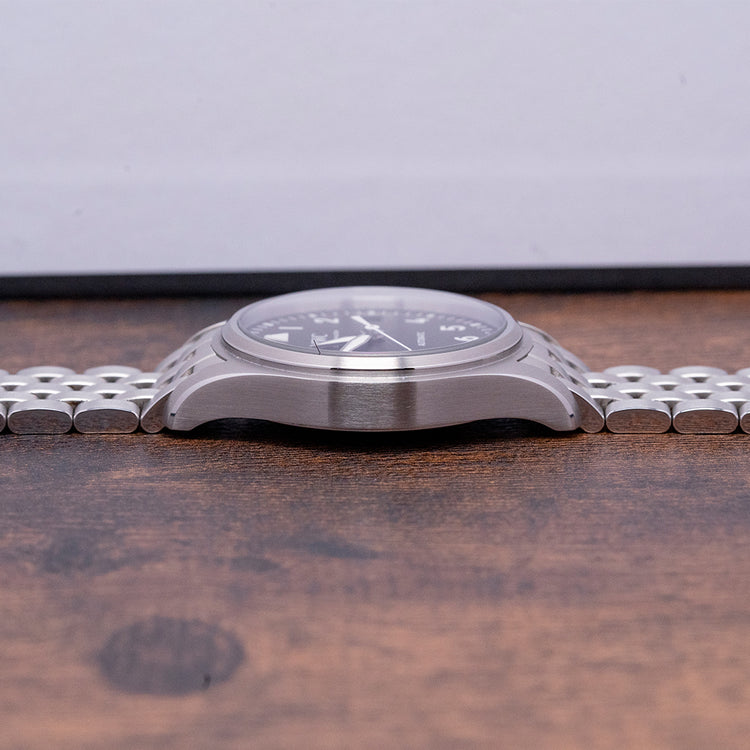 2023 IWC Pilots Watch 36mm Automatic on Bracelet IW324010