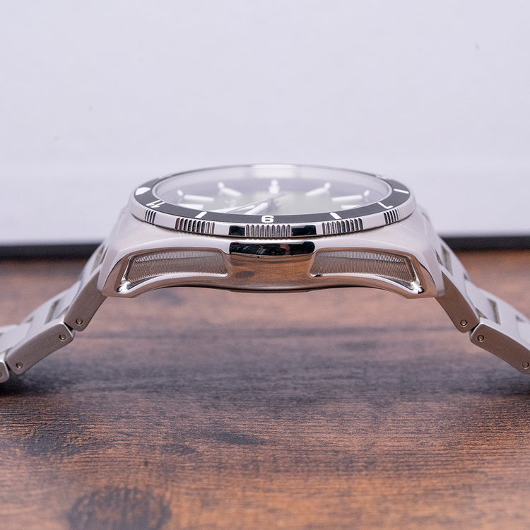 2021 H. Moser and Cie Pioneer Centre Seconds Green Collective C.02