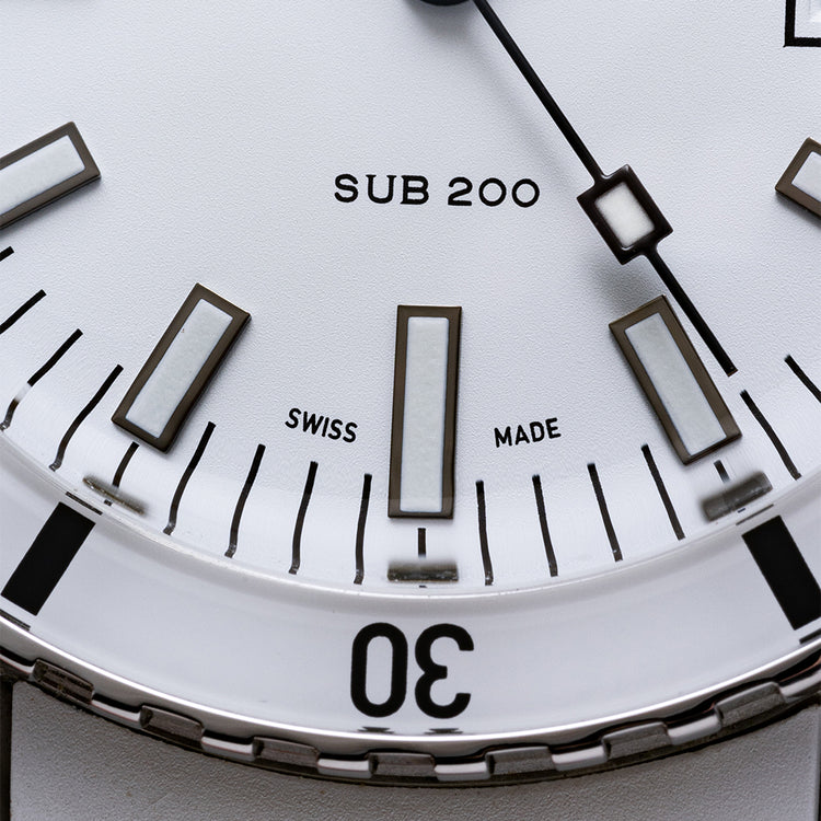 2021 Doxa Sub 200 White Pearl 42mm 799.10.011.23