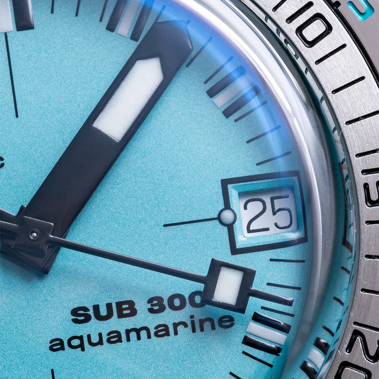 2021 Doxa SUB 300 Aquamarine Blue 821.10.241.10