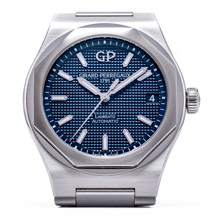 2022 Girard Perregaux Laureato 42 Blue Auto 81010-11-431-11A