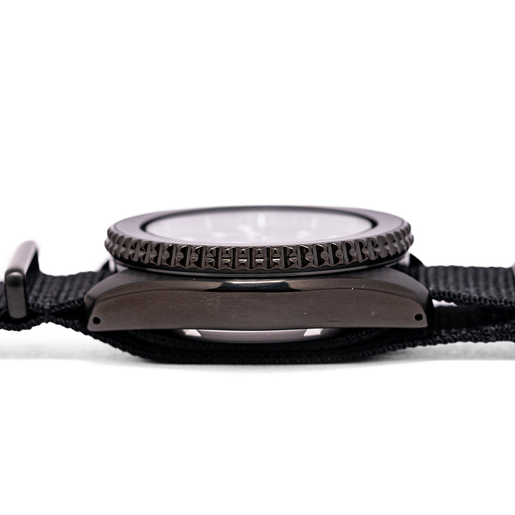 Unworn 2022 Seiko 5 Sports Green Camo Dial SRPJ37