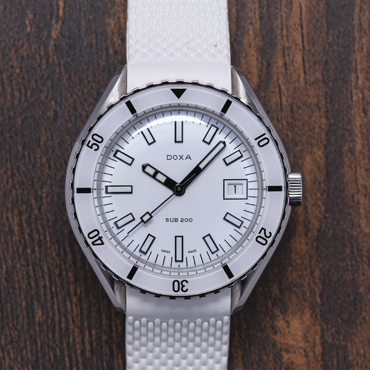 2021 Doxa Sub 200 White Pearl 42mm 799.10.011.23