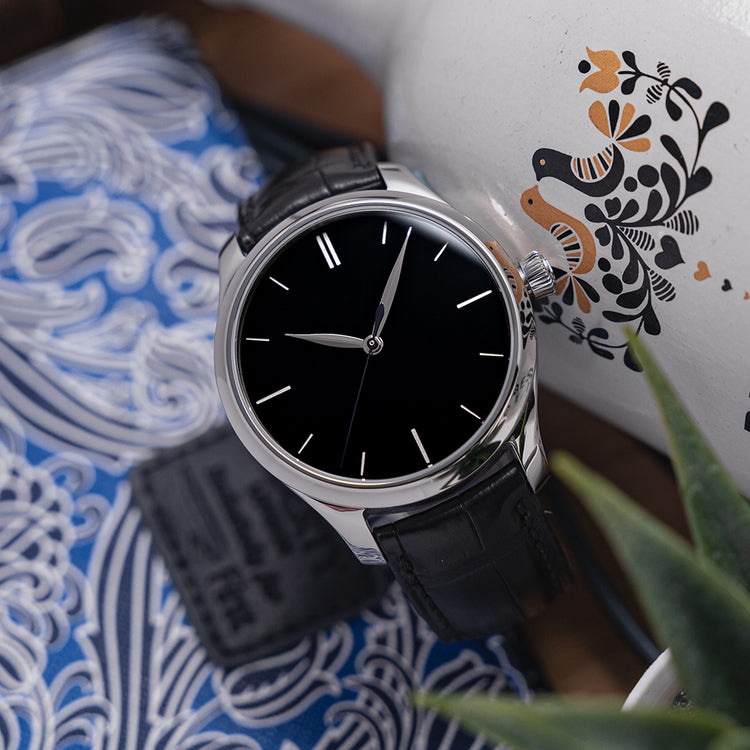 Unworn 2023 H.Moser & Cie Endeavour Centre Seconds Vantablack 1200-1235