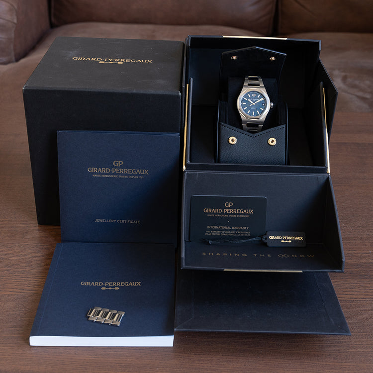 2022 Girard Perregaux Laureato 42 Blue Auto 81010-11-431-11A
