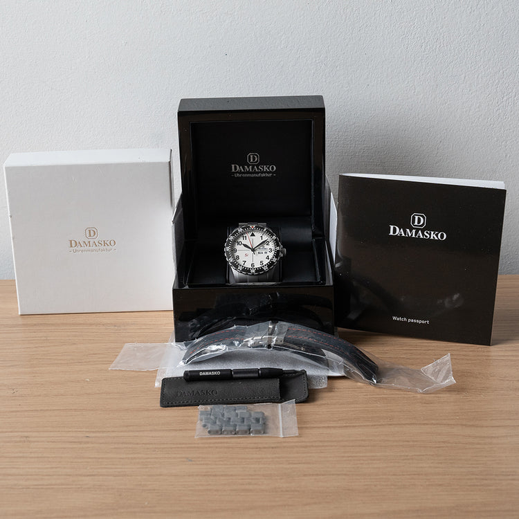 2020 Damasko DK11 Si Automatic with Bracelet & Strap Lume Dial