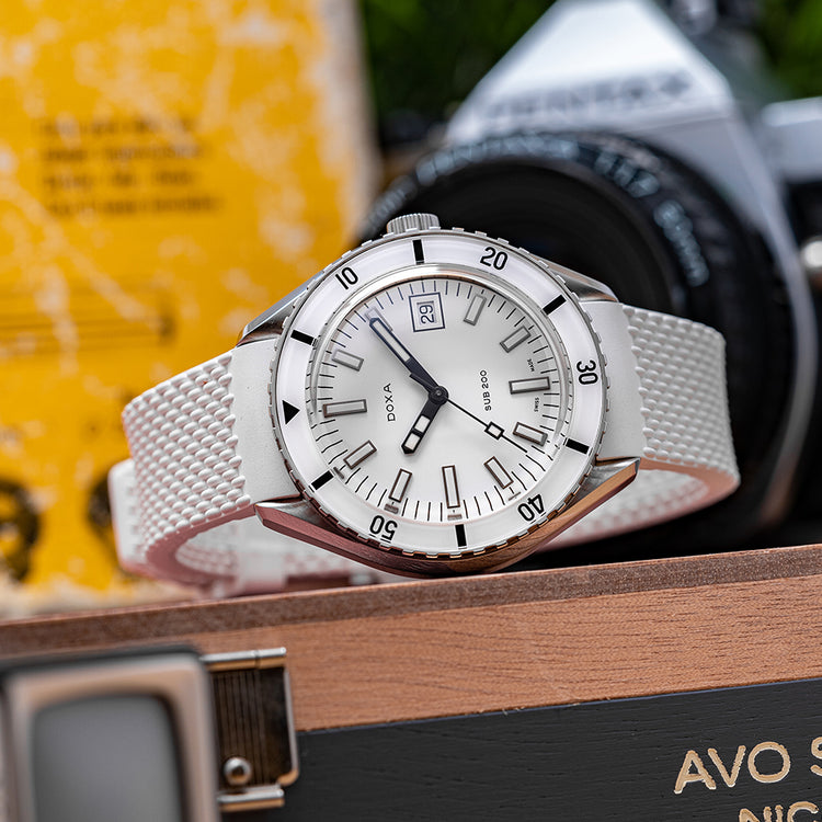 2021 Doxa Sub 200 White Pearl 42mm 799.10.011.23