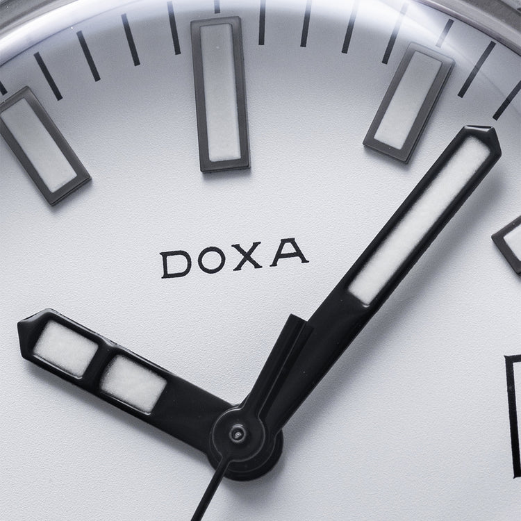 2021 Doxa Sub 200 White Pearl 42mm 799.10.011.23