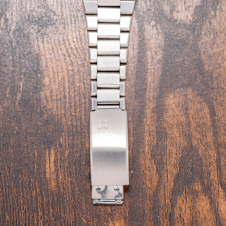 1970s Zenith Defy Automatic on Integrated Bracelet 37mm 02 0360 380