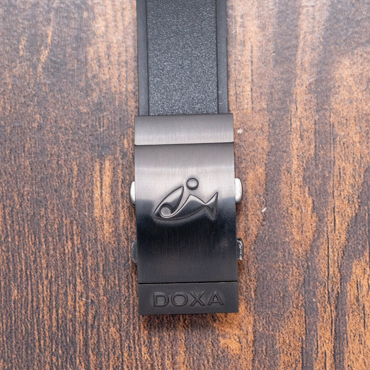 2024 DOXA SUB 300β Beta Sharkhunter Ceramic 42.5mm
