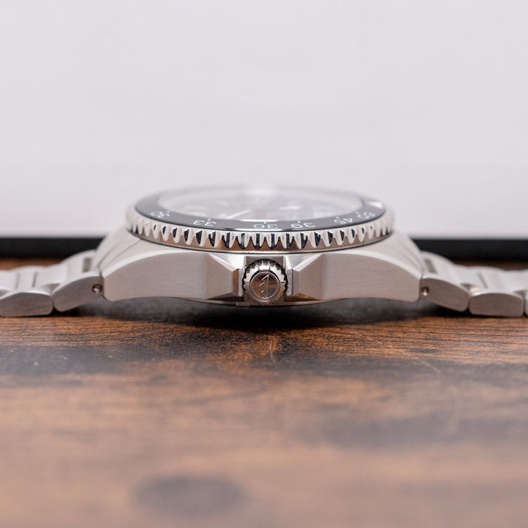 2023 echo/neutra CRISTALLO Professional Diver Blue 42mm