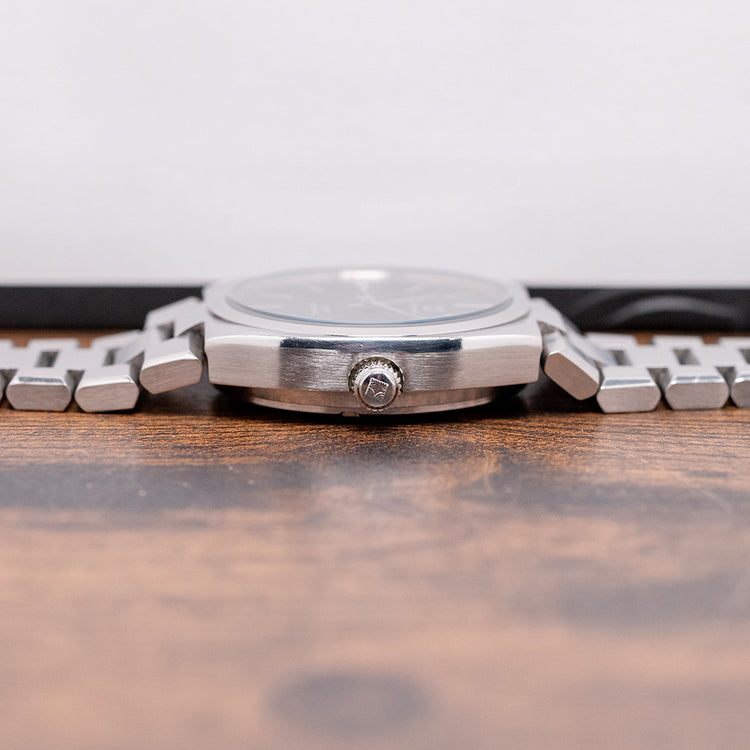 1970s Zenith Defy Automatic on Integrated Bracelet 37mm 02 0360 380