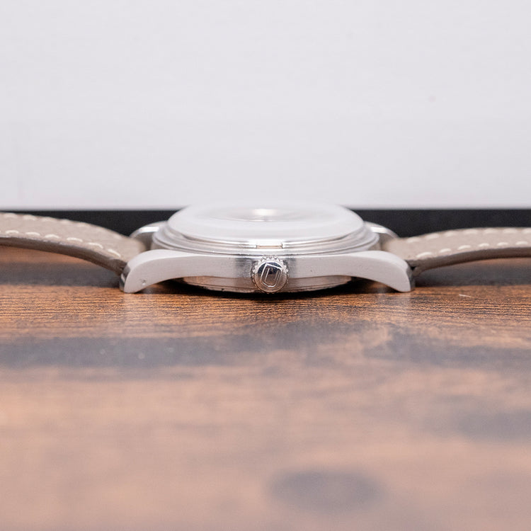 1959 Universal Geneve Polerouter Date Black Spider Dial 35.5mm