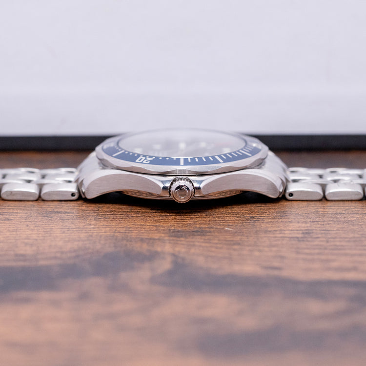 2001 Omega Seamaster Diver 300M Blue Auto 2531.80 41mm