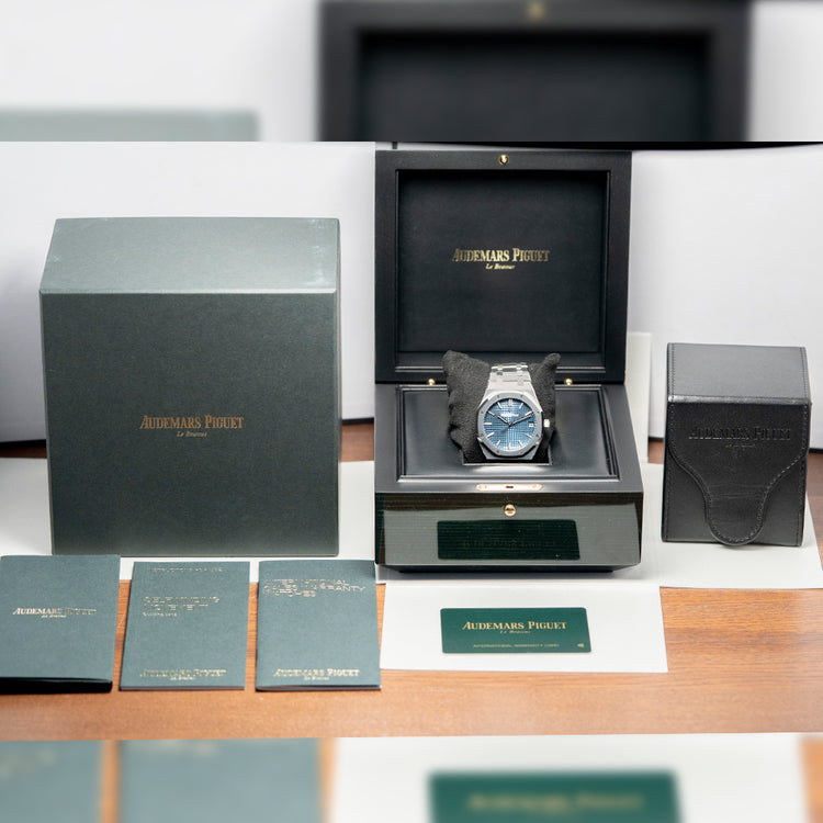 2016/17 Audemars Piguet Royal Oak 41mm Blue Dial 15500ST
